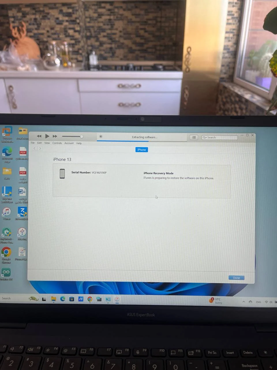 آموزش کامل ریستور کردن آیفون با استفاده از حالت ریکاوری مود، دانلود فایل iOS از سایت ipsw.me و نصب با آیتونز